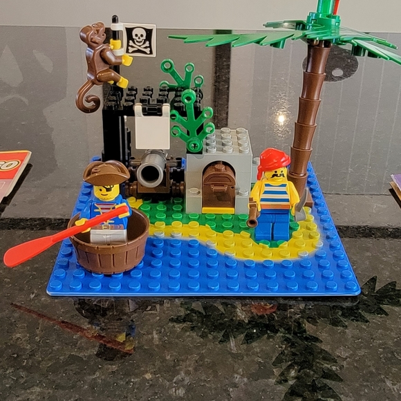 Other - Vintage Lego 6260 Shipwreck Island (1989)